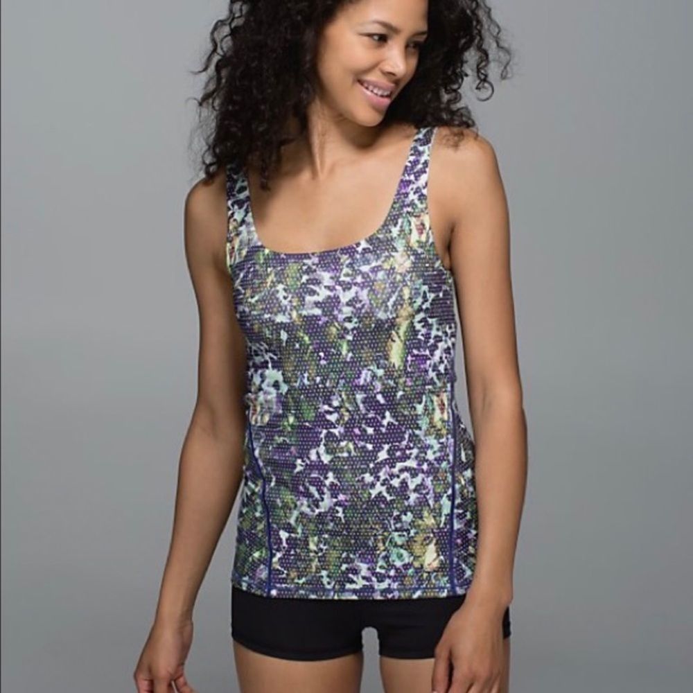 Lululemon Amala Tank in Floral Sport White Multi